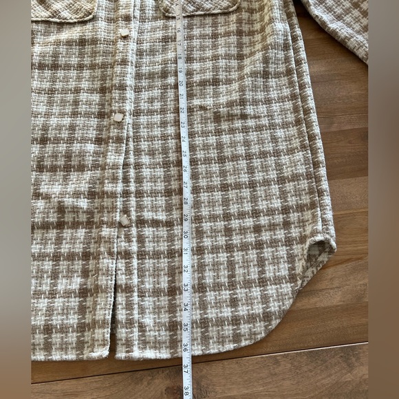 Tweed shacket like new - Picture 11 of 12